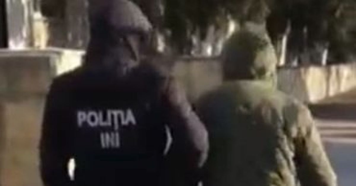 задержание преступника. звонок в полицию. частный детектив от правоохранительных органов. мошенник полицейский. оперативники задержание.